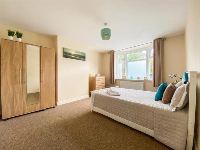 Stunning, Double Room Near to Transport Main Photo