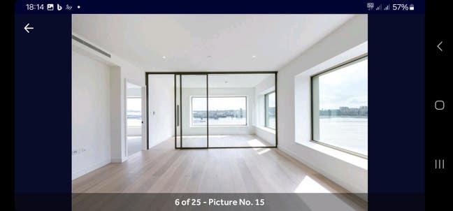 Spacious Room with Stunning River View and Top Ame Main Photo