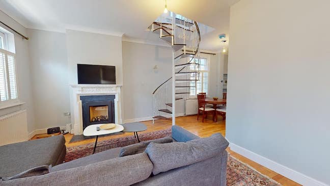 ☀️ Large Double Room | Charming Putney Share Main Photo