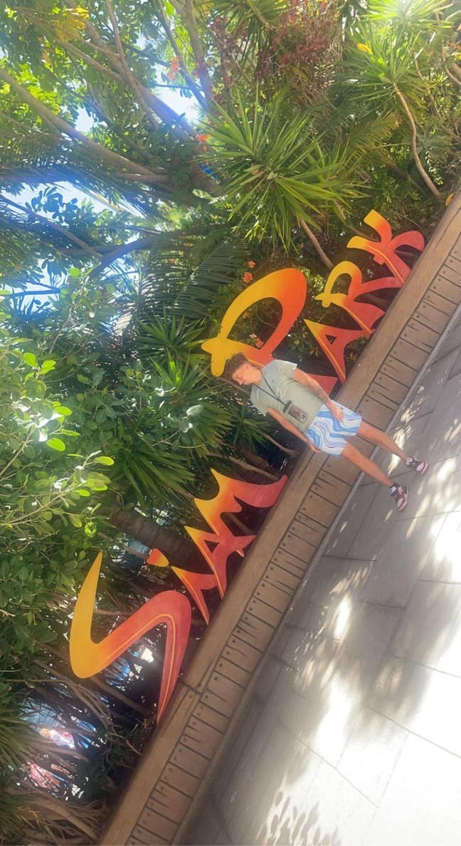 I am a professional 29 year old, looking for ... Main Photo