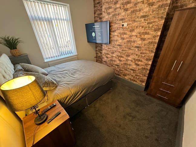 Double Rooms & En-Suite Room with Tv's Main Photo