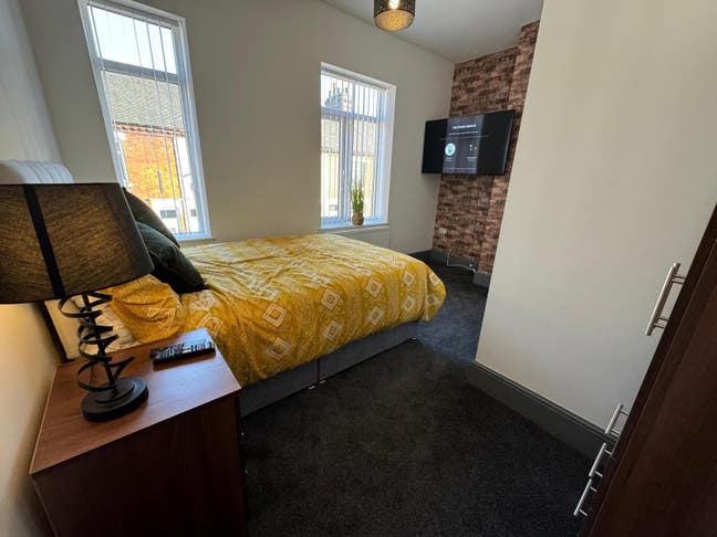 Double Rooms & En-Suite Room with Tv's Main Photo