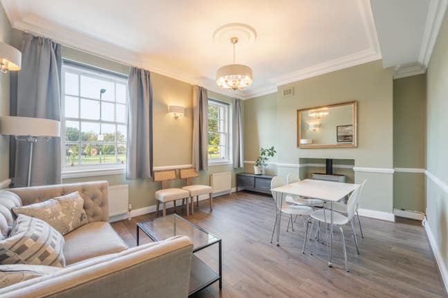 Renovated,spacious 2bed flat on Shoreditch Park N1 Main Photo