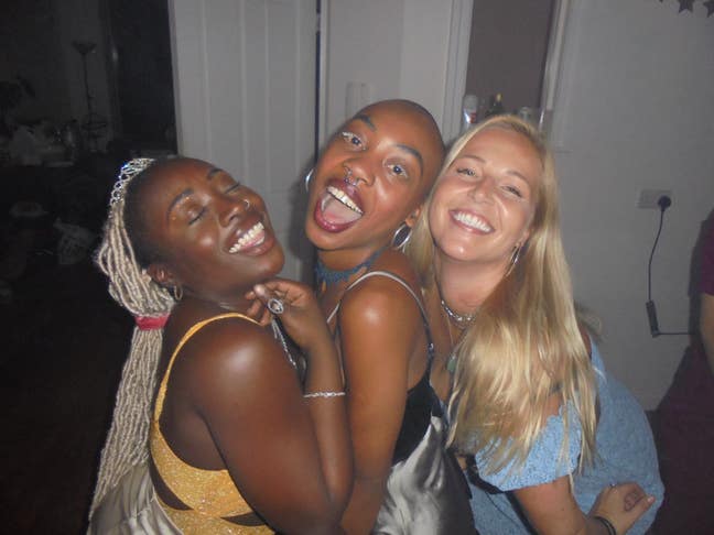 Nature-Loving, Food-Cooking, Art-Liking Housemate  Main Photo