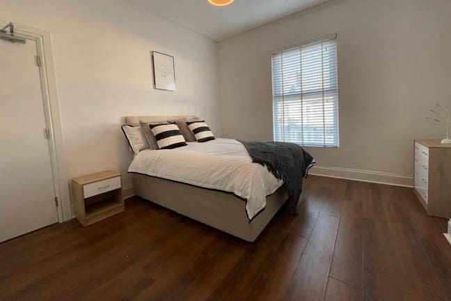Perfect Spacious Room to Let Main Photo