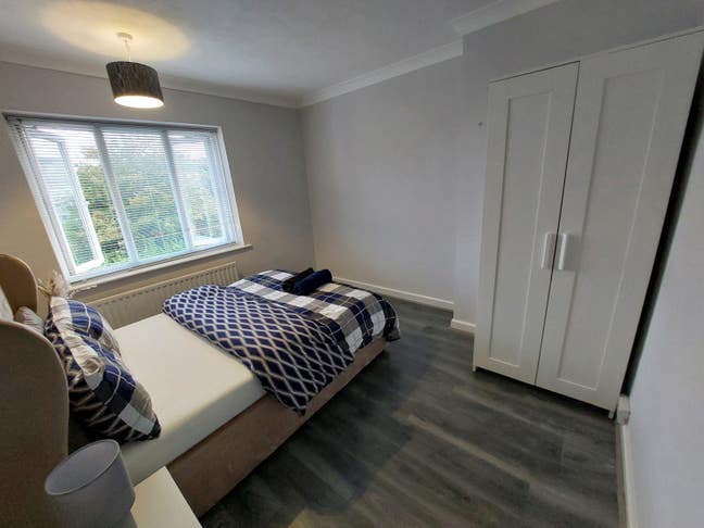 Spacious double room  Main Photo
