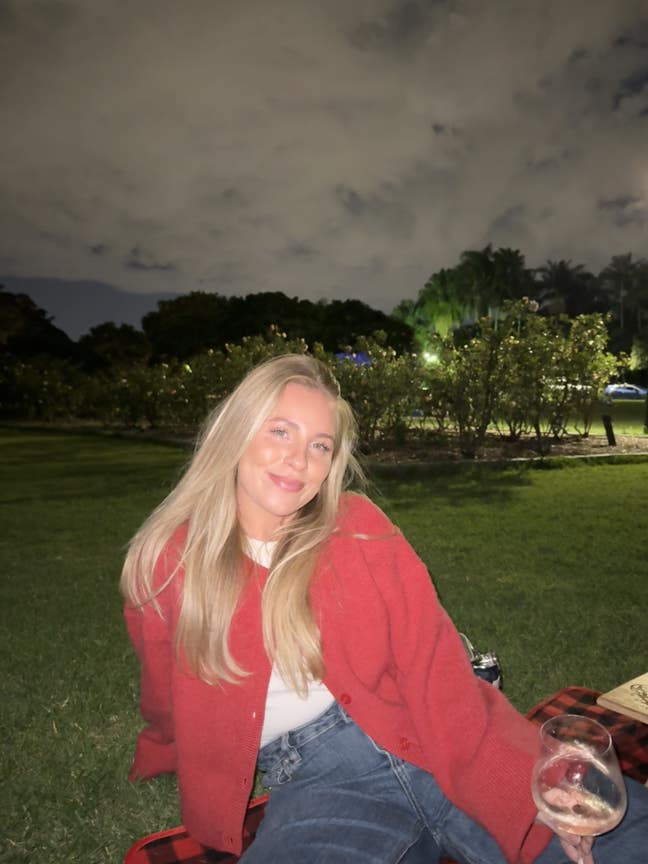 30, Aussie, Makeup Artist  Main Photo