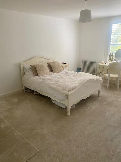 Very large room in beautiful Grade 2 listed house Main Photo