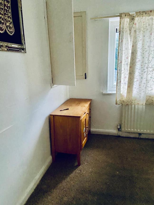 2 rooms with attached bathroom  Main Photo