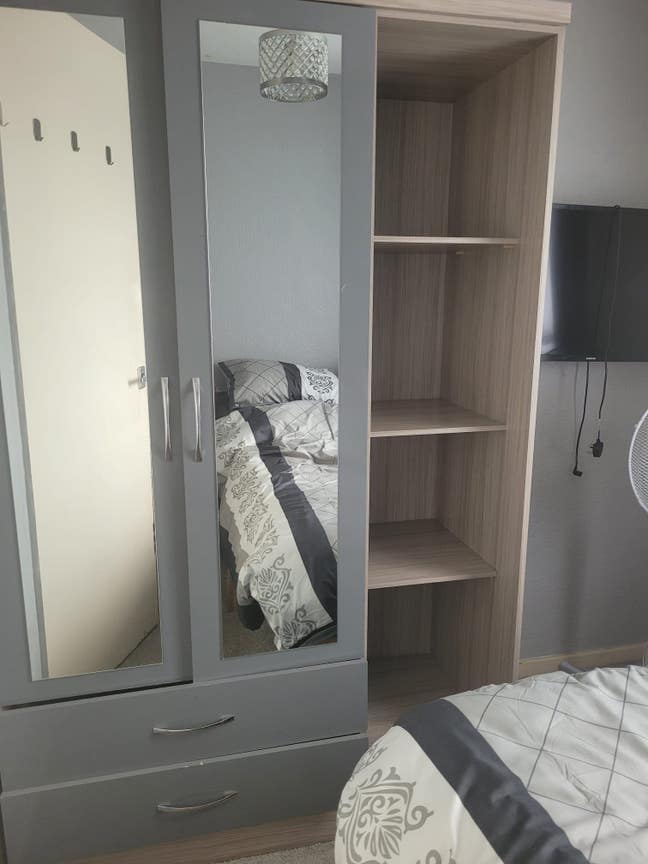 Furnished Room for Rent Main Photo