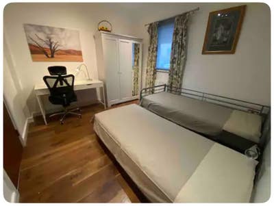 3Bd 2Bth BillsInc. Good Room Sizes *Popular* Main Photo
