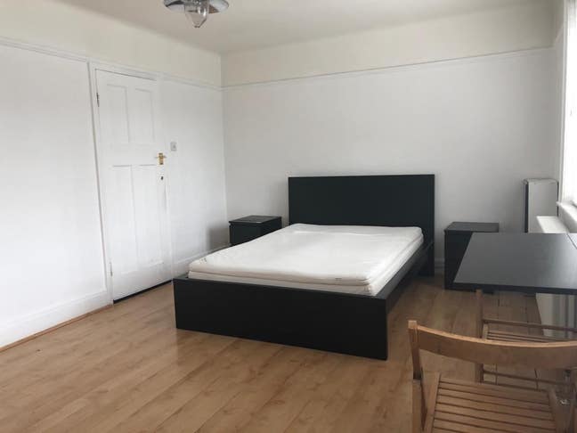 Extra Large Double Bedroom in Harrow Main Photo