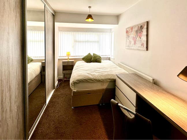 Room for rent in Fazakerley Main Photo