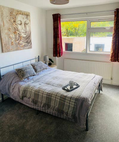 Large Double Room with En Suite Main Photo