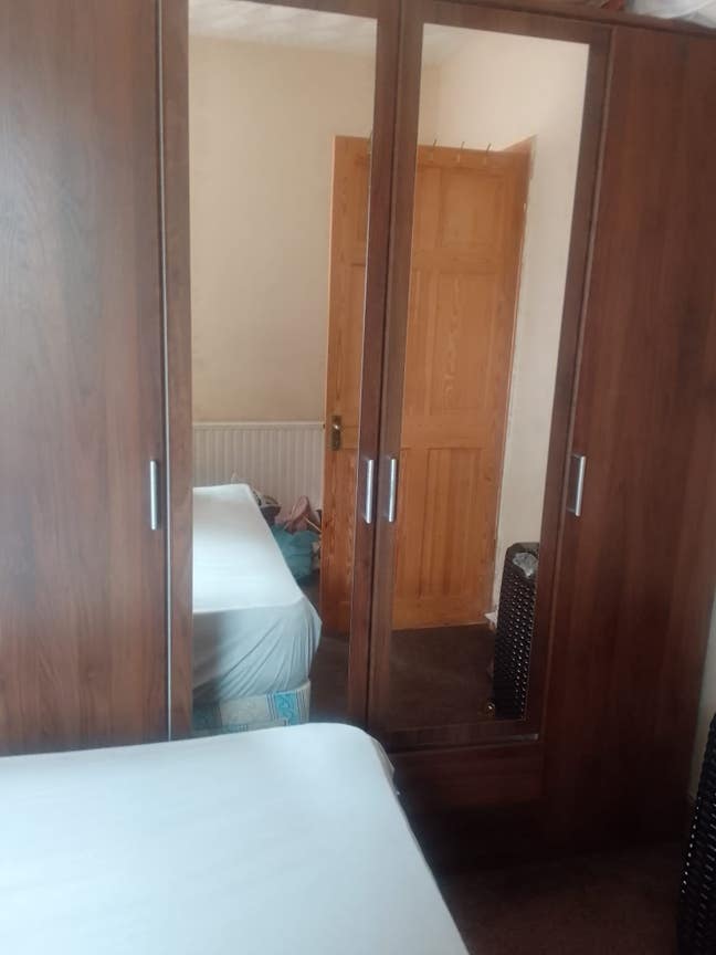 1 double bedroom available in a quiet home Main Photo
