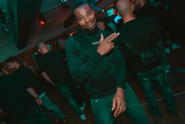 37 year old Male seeks a single or double room Main Photo