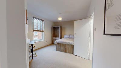 Osborne  Street |  Double  Rooms  Bills  Inc Main Photo
