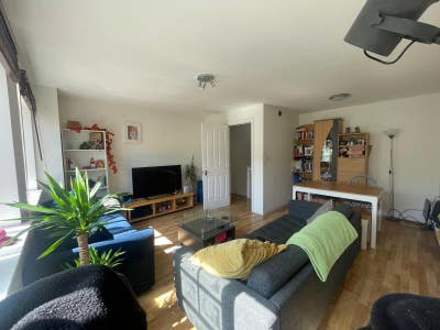 Lovely houseshare in  Bermondsey!  Main Photo