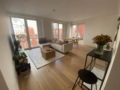 Modern 1-Bedroom Flat with Large Private Terrace Main Photo