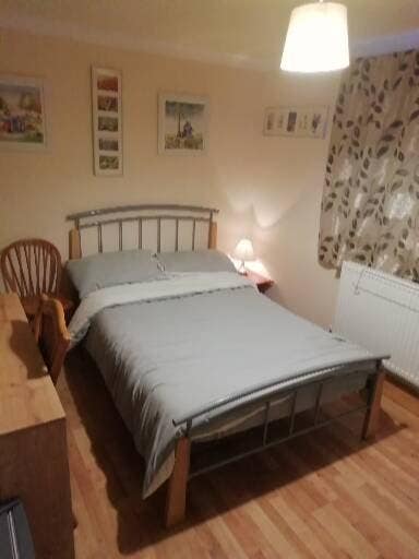 Double Upstairs Room with Own Bathroom Main Photo