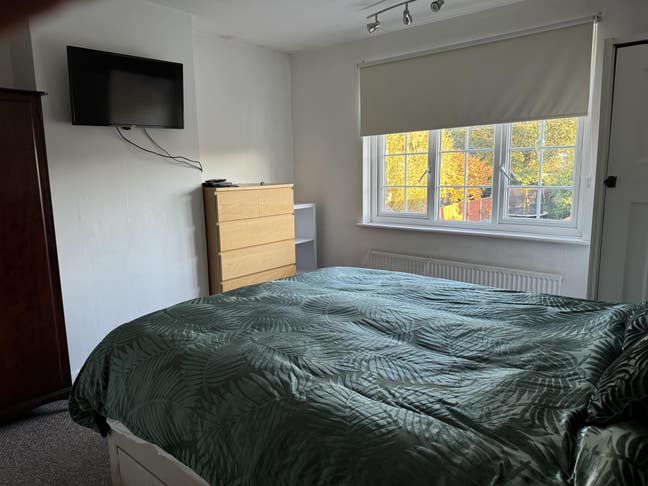 Double room to rent  Main Photo