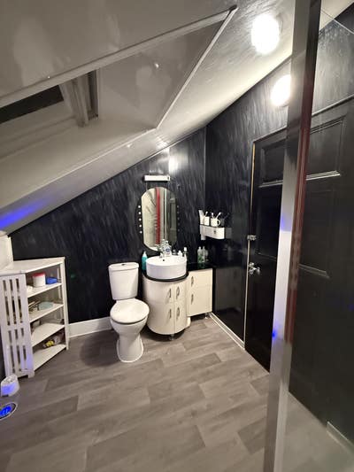 Inviting Room in Character Property Main Photo