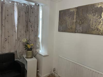 Large double room available for rent Main Photo