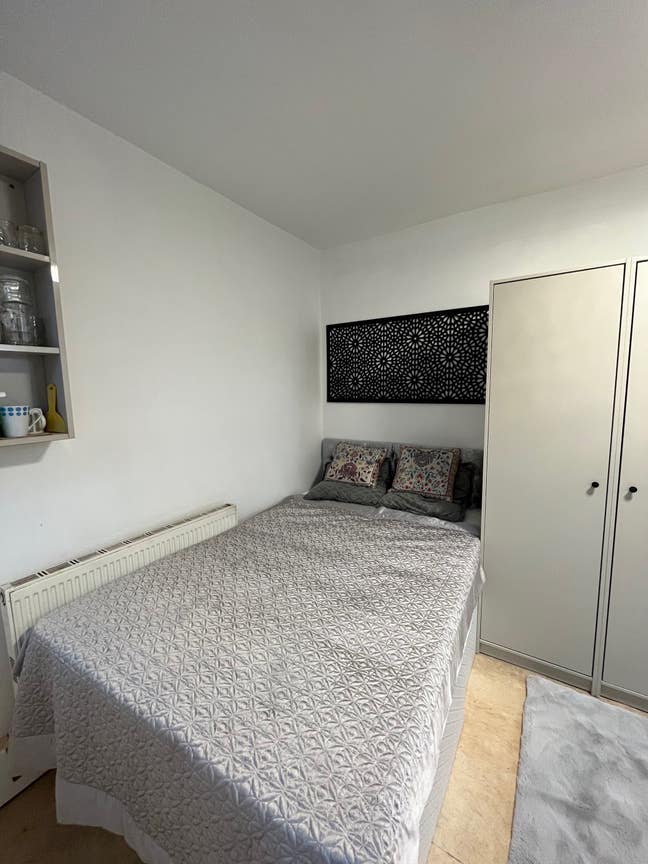 Cosy Studio with Large Garden Main Photo