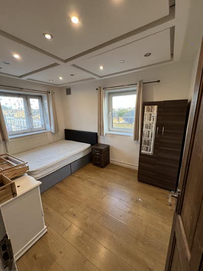 Available Now Room in Bethnal Green/Whitechapel Main Photo
