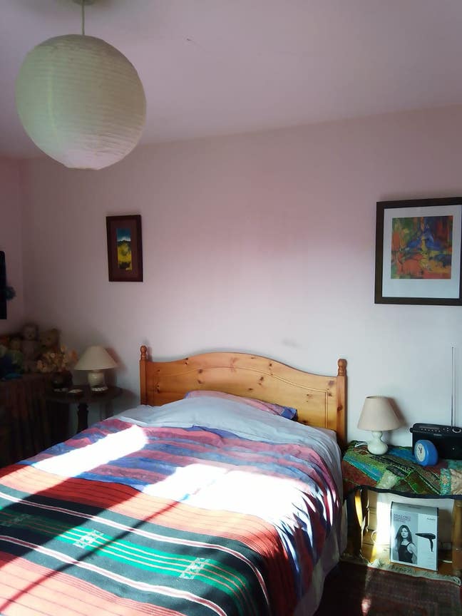 Lovely light double room for rent Main Photo