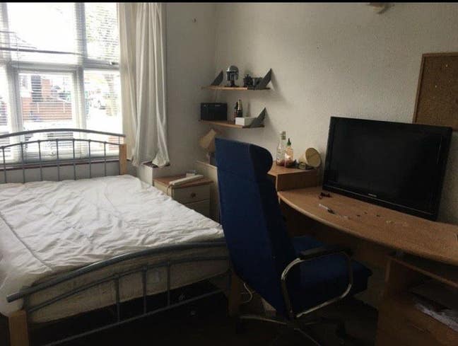 4 double bedroom HOUSE near UoB Main Photo