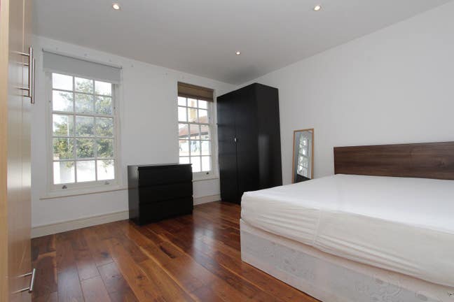 Beautiful Spot Located in Bethnal Green Main Photo