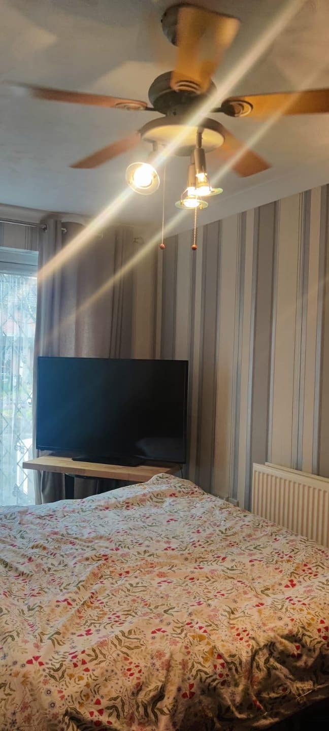 Large Double bedroom for rent with separate Toilet Main Photo