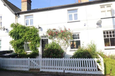 Temporary or flexible let available  Main Photo