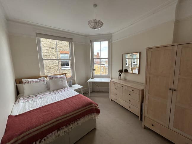 Double bedroom Fulham SW6 Main Photo