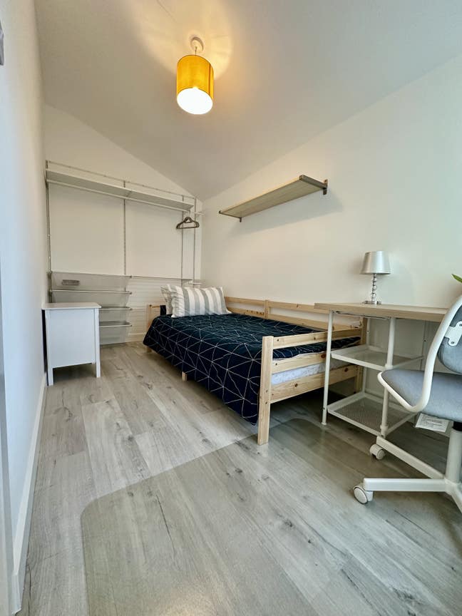 Newly decorated, clean single room nr Science Park Main Photo