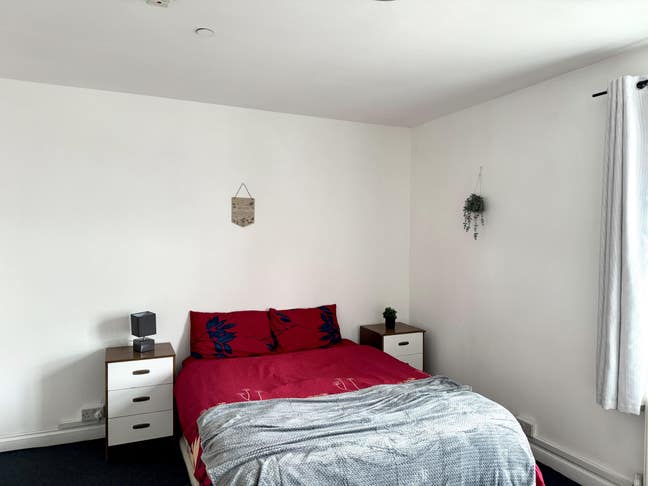 Spacious room Temple Bar Willenhall Main Photo