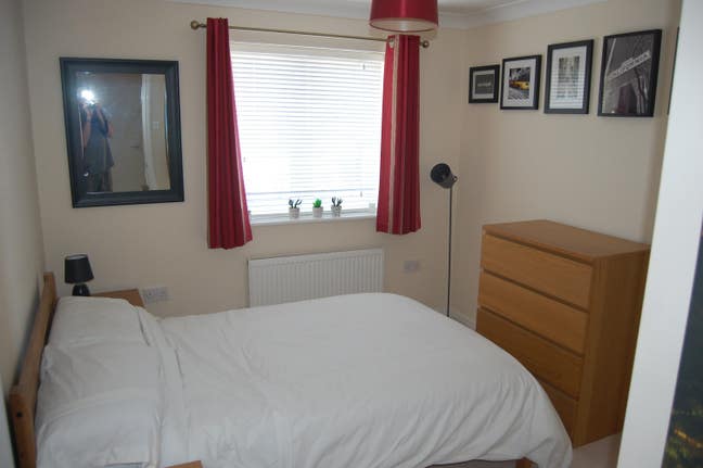 Double bedroom quiet rural area off road parking Main Photo