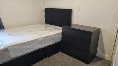 Large Double Room To Let Near City Centre Main Photo