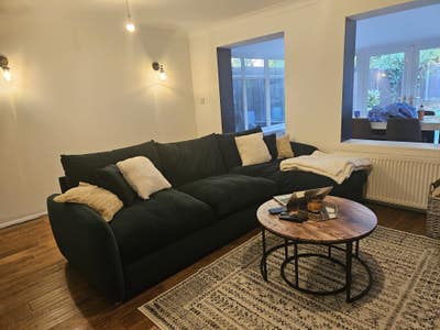 ✨Lovely Double Bedroom  - Windlesham ✨ Main Photo