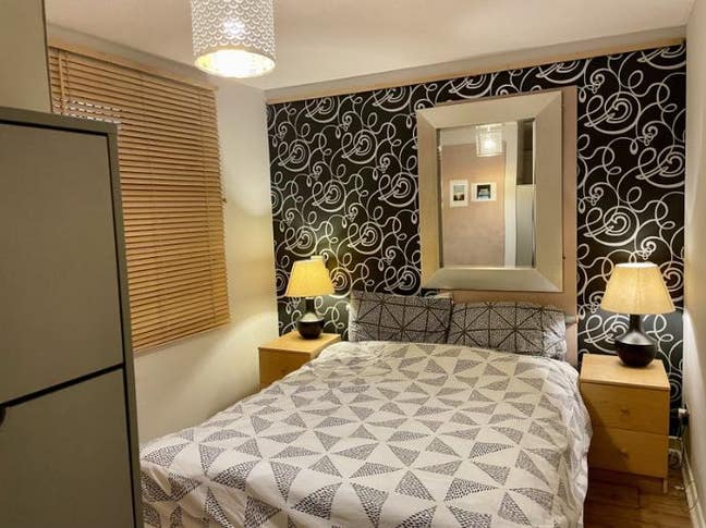 Fully Furnished 1 BHK Cozy Flat, City Center Main Photo