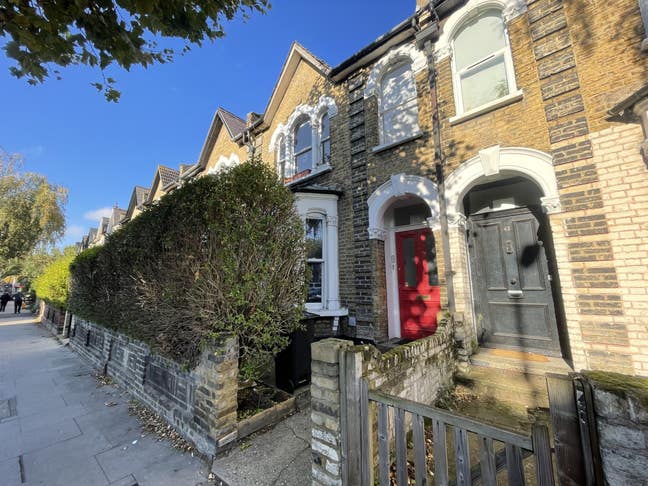 Fantastic two bedroom flat located in Hackney Main Photo