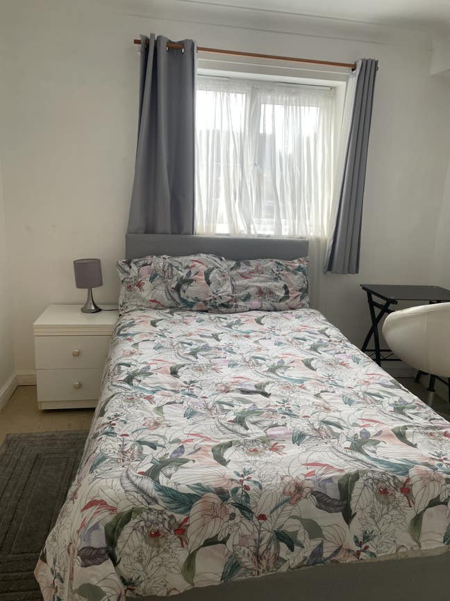 Furnished double room, in Poets Corner Hove Main Photo