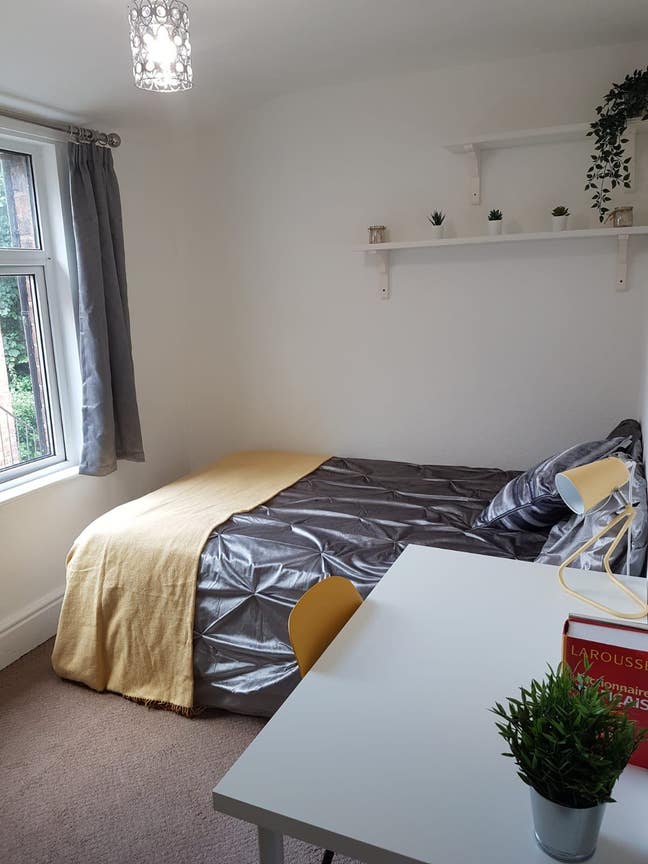 🚨 Last Room Available — Brackenbury Road Student! Main Photo