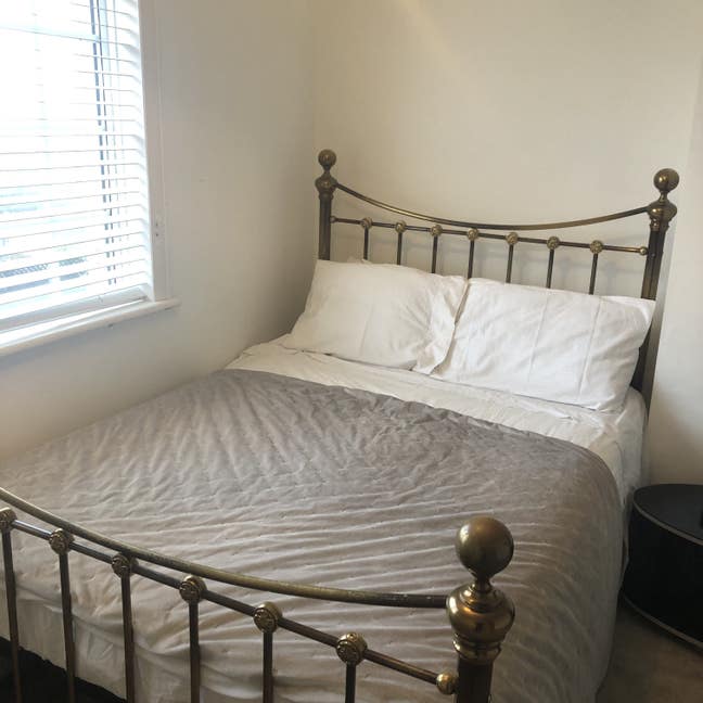 Large double room/Walk to Train station/Bills inc Main Photo