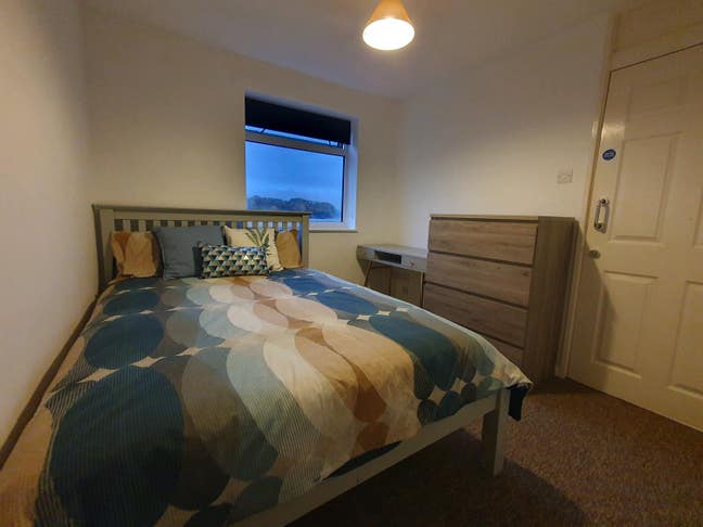 Quiet Double in Sociable House Main Photo