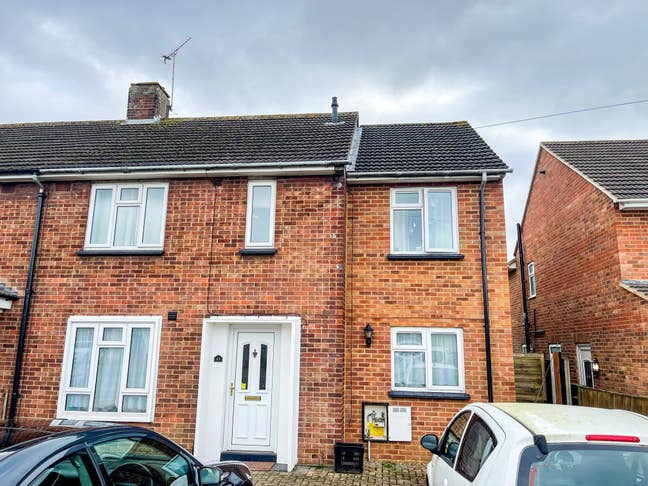 Double Room with Ensuite & Stunning Garden Space  Main Photo