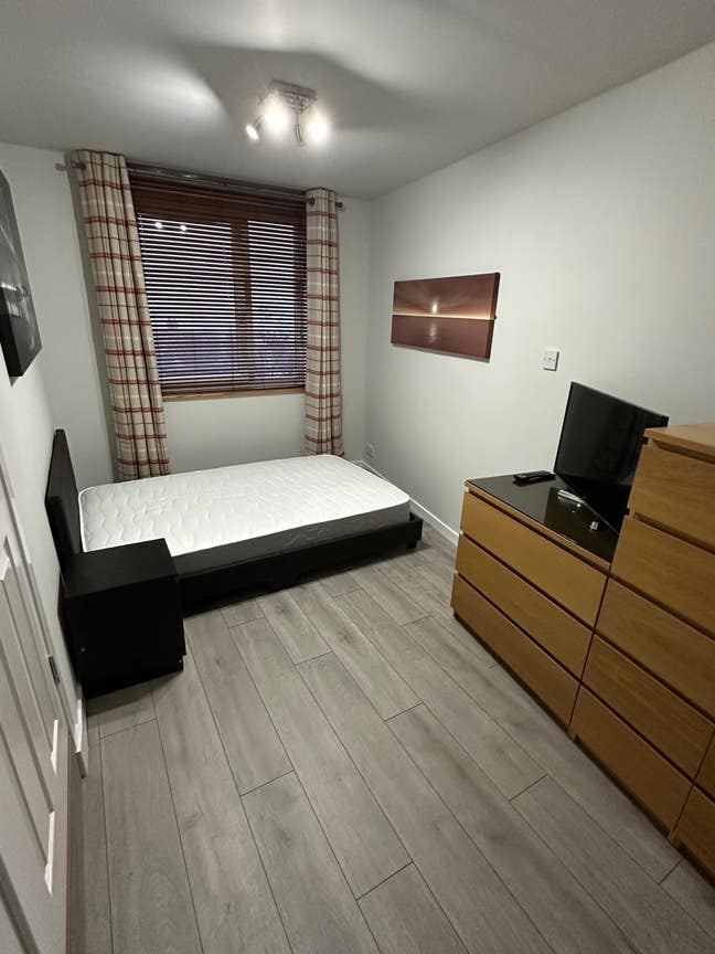Room Available Bills Included Immediate Entry Main Photo