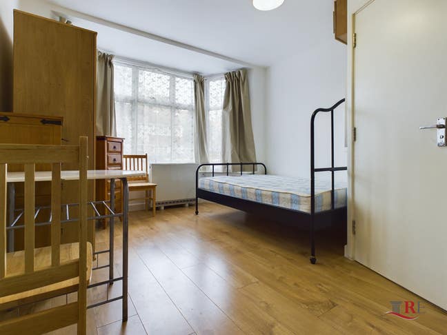 Double Ensuite Room Near Cricklewood Station Main Photo