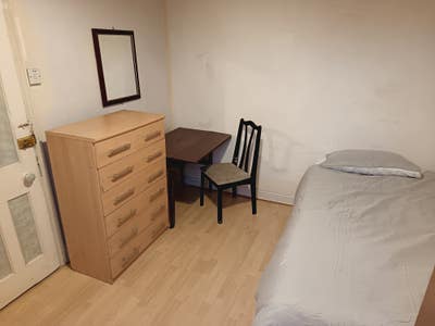 1 lovely room in a tidy, 4 bed house - bills inc Main Photo